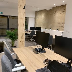 Bureaux et chaises ergonomiques - coworking Bordeaux